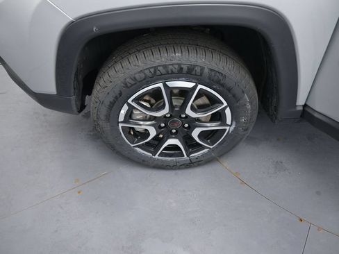 Used 2025 Jeep Compass Trailhawk AWD/4WD image 15
