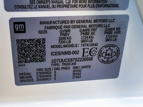 Used 2025 GMC Sierra 1500 Elevation image 14