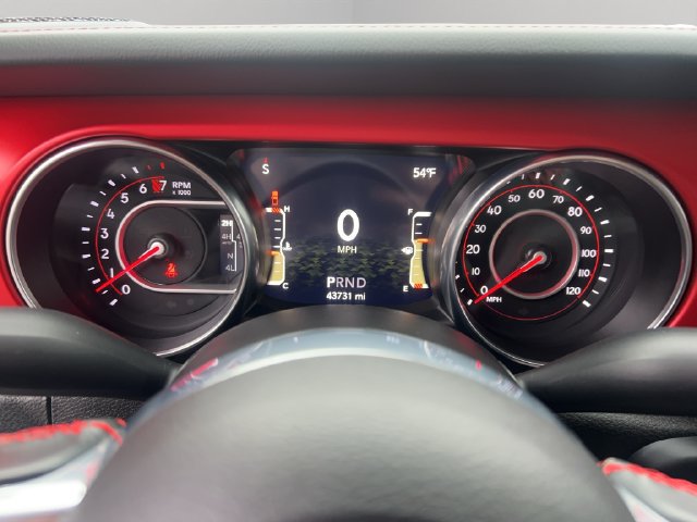 Used 2022 Jeep Gladiator Rubicon w/ Cold Weather Group AWD/4WD image 16