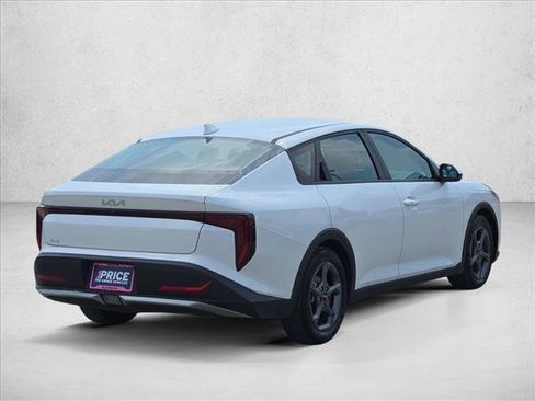Used 2025 Kia K4 FWD image 5