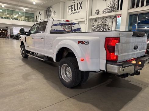 Used 2019 Ford F350 Lariat w/ Lariat Ultimate Package image 6