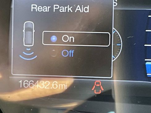 Used 2016 Ford Expedition XLT w/ Equipment Group 202A image 26