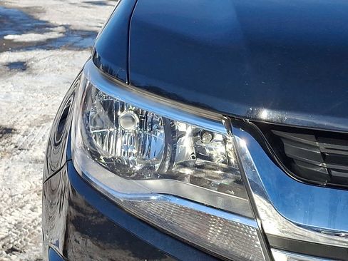 Used 2018 Chevrolet Colorado W/T image 9