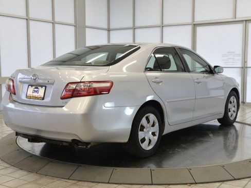 Used 2007 Toyota Camry LE image 7