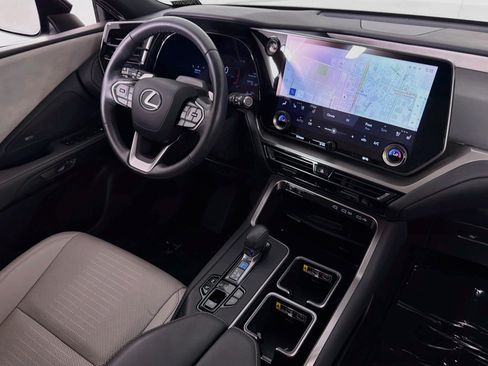 Used 2024 Lexus TX 350 AWD w/ Captains Chair Package image 17