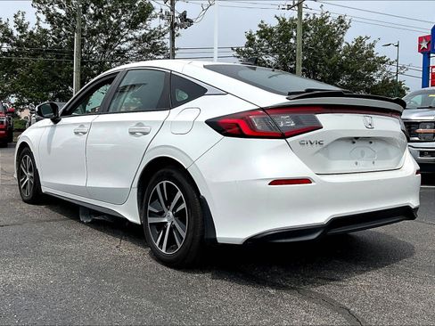 Used 2023 Honda Civic LX image 4