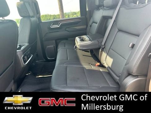 Used 2024 GMC Sierra 3500 Denali AWD/4WD image 28