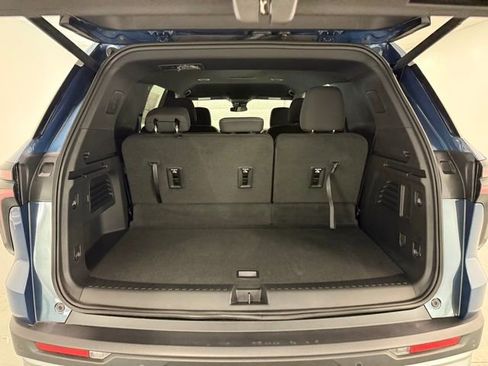 New 2026 Chevrolet Traverse LT image 8
