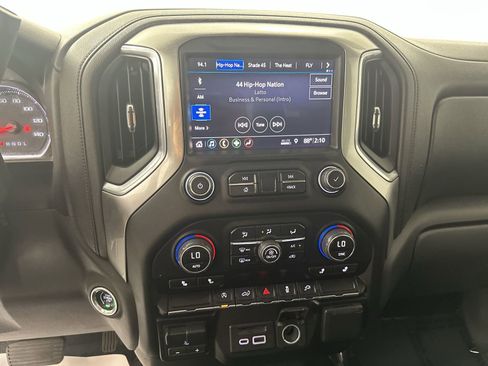 Used 2019 Chevrolet Silverado 1500 LT w/ All-Star Edition image 21