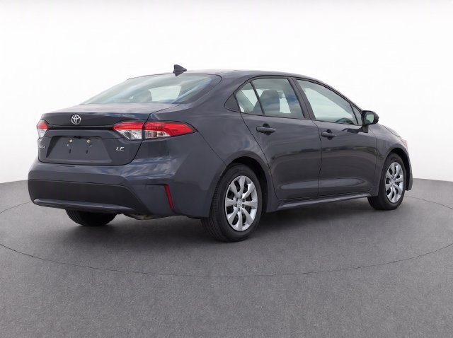 Used 2024 Toyota Corolla LE FWD image 4