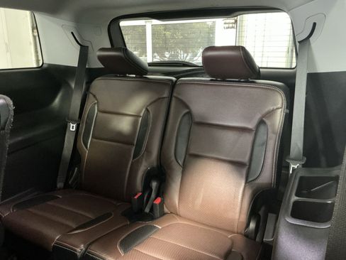 Used 2022 GMC Acadia SLE w/ Driver Convenience Package AWD/4WD image 26
