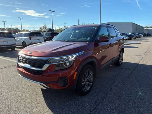 Certified 2021 Kia Seltos S FWD image 9