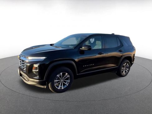 Used 2025 Chevrolet Equinox LT image 8