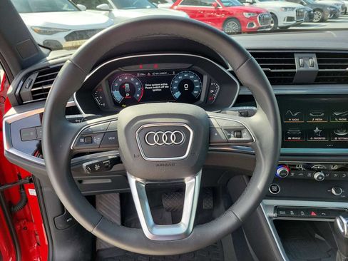 Certified 2025 Audi Q3 2.0T Premium w/ Convenience Package AWD/4WD image 21