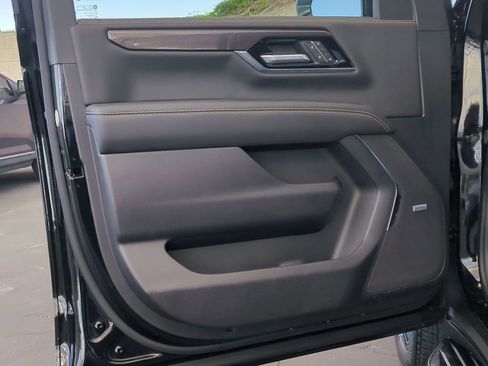 Used 2026 GMC Yukon Elevation RWD image 25