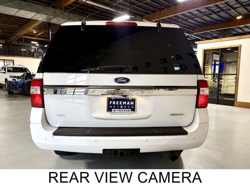 Used 2015 Ford Expedition XLT RWD image 9
