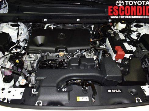 Certified 2022 Toyota RAV4 XLE w/ Convenience Package image 10