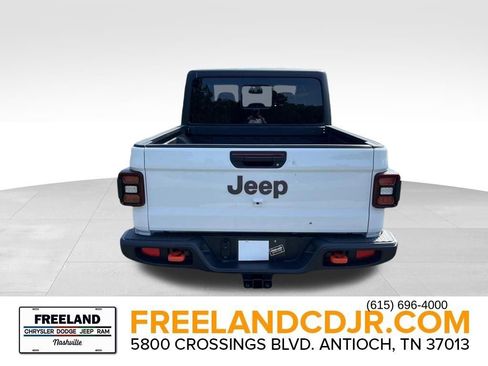 New 2025 Jeep Gladiator Mojave w/ Convenience Group image 6