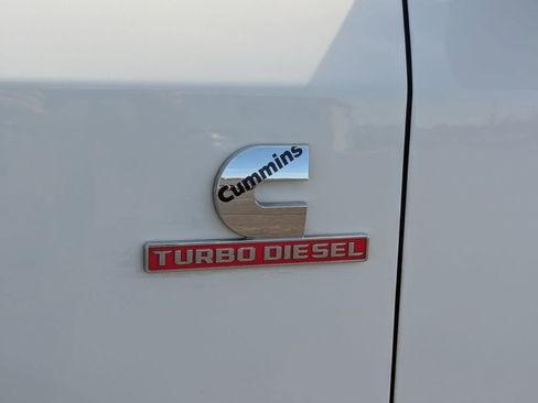 Used 2023 RAM 2500 Big Horn w/ Cold Weather Group AWD/4WD image 15
