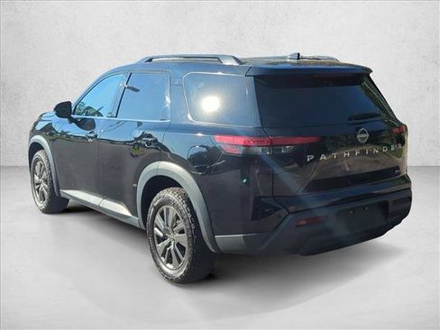 Used 2024 Nissan Pathfinder SV FWD image 5