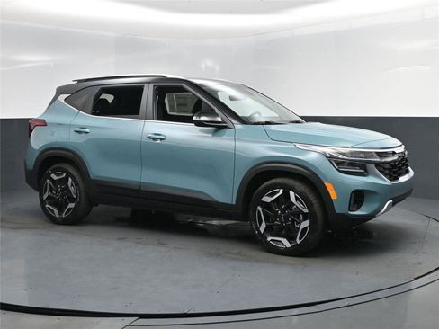 New 2026 Kia Seltos SX image 2