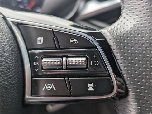 Used 2023 Kia Forte GT-Line w/ GT-Line Technology Package image 19