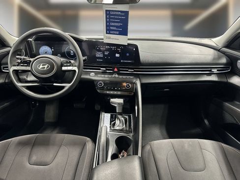 Certified 2024 Hyundai Elantra SEL FWD image 19
