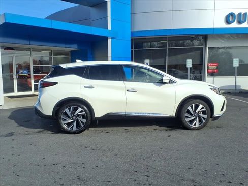 Used 2023 Nissan Murano SL w/ SL Moonroof Package image 2