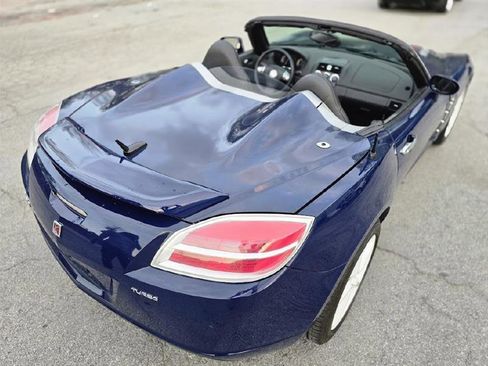 Used 2009 Saturn Sky Red Line image 12