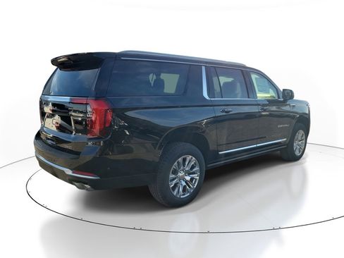New 2026 GMC Yukon XL Denali w/ Sun & Power Step Package image 4