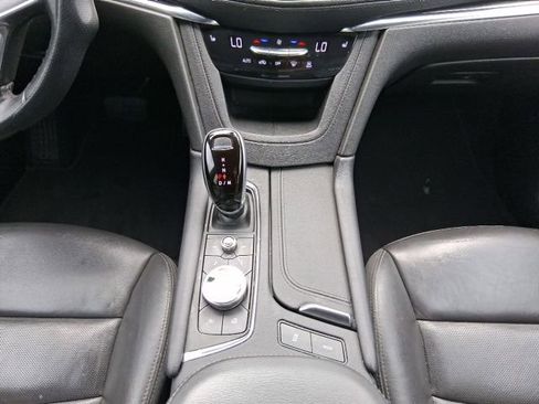 Used 2021 Cadillac XT5 Premium Luxury FWD image 16