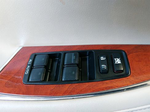 Used 2011 Lexus ES 350 image 31