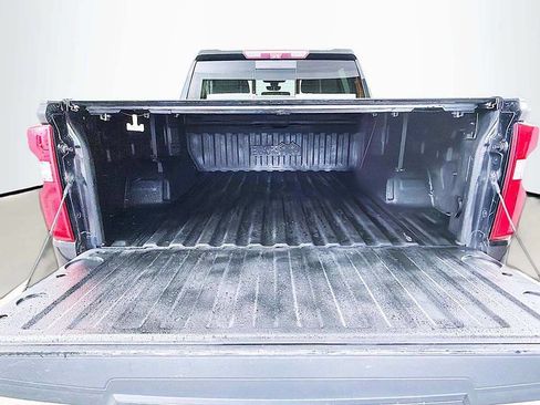 Used 2020 Chevrolet Silverado 1500 High Country w/ Technology Package AWD/4WD image 21