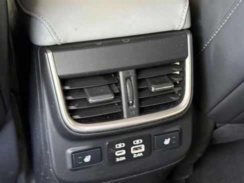 Used 2024 Subaru Outback Limited AWD/4WD image 13