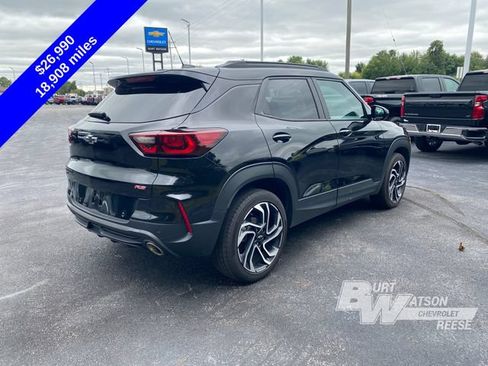 Used 2025 Chevrolet TrailBlazer RS w/ Convenience Package AWD/4WD image 9