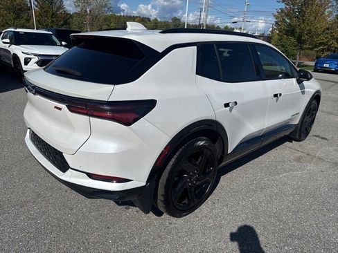 New 2025 Chevrolet Equinox EV RS image 6