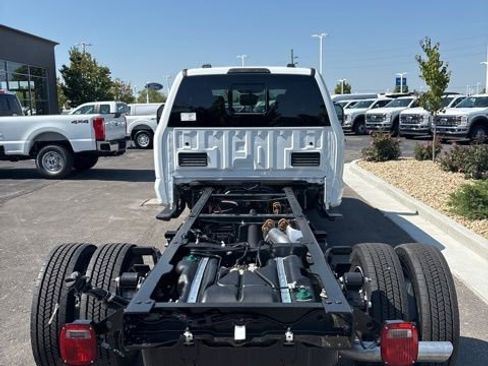 New 2026 Ford F550 XL w/ XL Chrome Package image 7