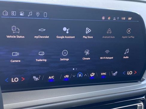 New 2026 Chevrolet Traverse LT w/ LPO, Floor Liner Package image 21