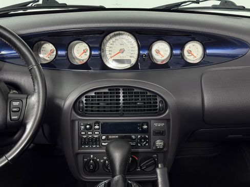 Used 2001 Chrysler Prowler Mulholland Edition image 25