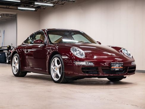 Used 2005 Porsche 911 Carrera RWD image 7