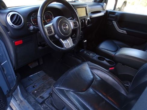 Used 2014 Jeep Wrangler Rubicon image 23
