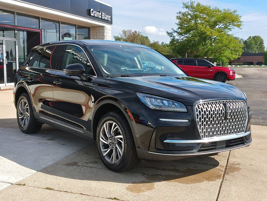 Used 2023 Lincoln Corsair AWD w/ Equipment Group 101A image 14