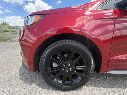Used 2022 Ford Edge ST-Line w/ Class II Trailer Tow Package AWD/4WD image 10