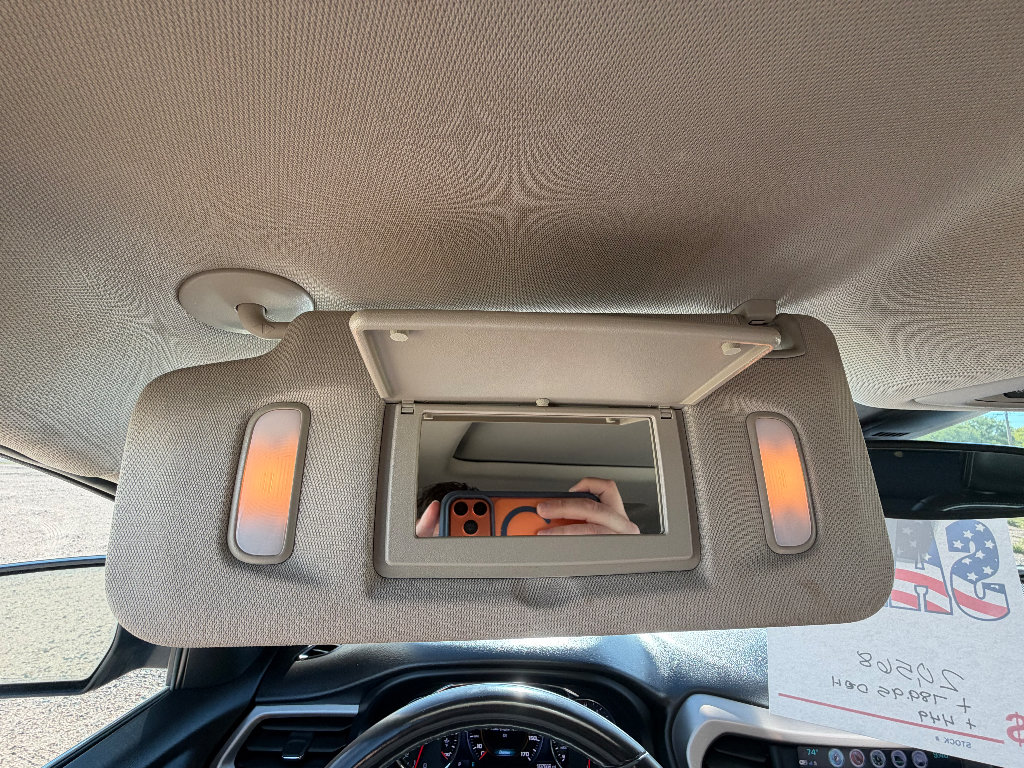 Used 2019 GMC Acadia Denali w/ Technology Package AWD/4WD image 22