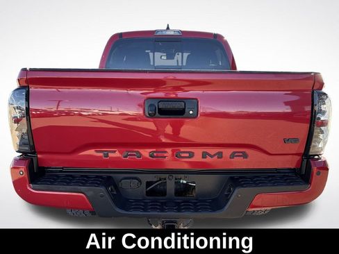 Used 2021 Toyota Tacoma TRD Off-Road w/ Technology Package image 5