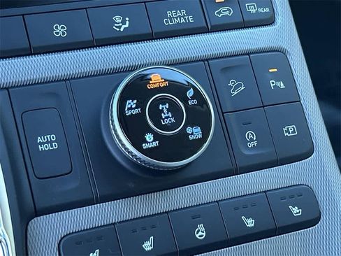 Used 2024 Hyundai Palisade Limited image 19