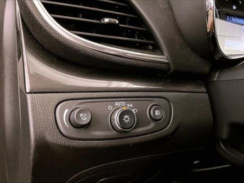 Used 2019 Buick Encore Essence FWD image 30