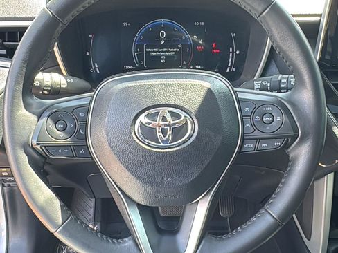 Used 2024 Toyota Corolla Cross XLE w/ Convenience Package FWD image 17