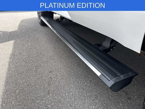 Used 2020 Cadillac Escalade Platinum AWD/4WD image 46