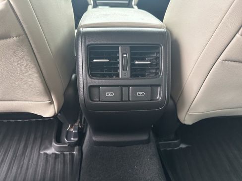 Used 2022 Honda Accord Touring image 10